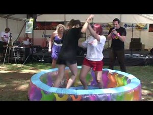 Girls Jelly Wrestling!