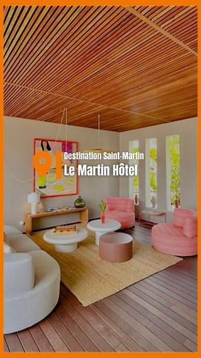 Destination Saint Martin : Episode 2 ✈️ Découvrez notre coup de cœur du jour : le Martin Hôtel 😍 Avec ses six refuges épurés offrant une vue imprenable sur la mer et une ambiance feutrée propice à la détente, cet hôtel intimiste saura vous charmer. Un véritable havre de paix pour les voyageurs exigeants en quête de tranquillité. @lemartinhotel offre un service personnalisé (le petit-déjeuner est inclus avec des mets faits maison tels que du pain frais et des jus savoureux...). Vous pourrez expl