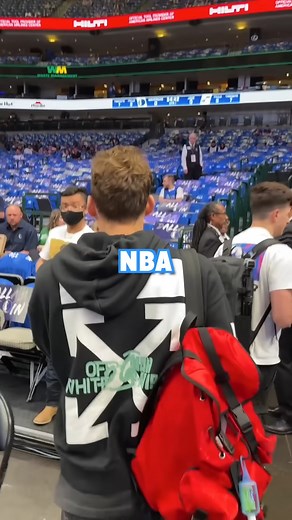 I will do anything to get on the Jumbotron #basketball #challenge | Jesser
