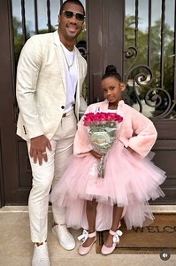 1.8K views · 2.4K reactions | Absolutely Adorable ♥️♥️♥️癩癩癩 #russellwilson #ciara #dance | Newborn Arrival | Facebook