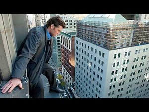 After Escaping Prison, Ex-Cop Climbs a Ledge While His Team Pulls Off the Biggest Diamond Heist