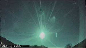Watch | Meteor lights up sky in Norway, prompting search for meteorites
