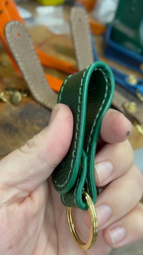 Classic Anvil - Made with RTA’s hand selected Dollaro Cowhide built with intense care, matching Loops - Available in Sturgis @sturgisrally @blackhillshd @anvils_cache_ @jcashthehairtech #shopsounds #anvilwallet #anvilleather #anvilcustoms | Anvil Customs Leather