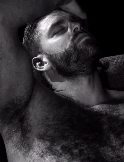 - Sunday morning feeling… #sunday #sundaymood #sundaymorning #sundayvibes #morning #feeling #feels #sundaymorningfeeling #sundayfeeling #feelslikesunday #bnw #video #reel #philbruce #officialphilbruce #teambruce | Official Phil Bruce