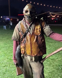 A special message from Munch. 👌😈 | Hanna Haunted Acres