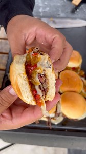 Smoked pulled beef sliders | Miguels cookingwithfire