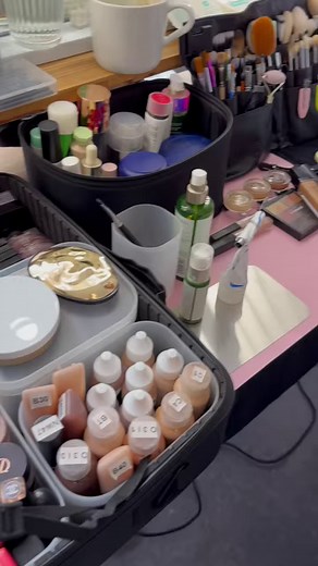 Introducing Daisy and Geo, the second Charm Club couple behind our As We Kiss campaign 💘 Spread some love and shop the new collection here: https://thomassa.bo/ASWEKISS | Thomas Sabo