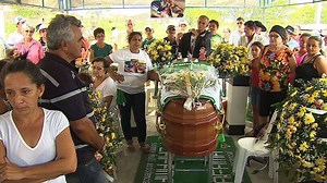 O corpo de José Augusto foi enterrado na tarde desta sexta-feira