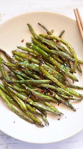 2K views · 10 comments | These quick and easy Chinese-style Air-fryer Green Beans are so good! Seasoned with ginger, garlic, and flavorful sauces, these Asian Green Beans are a perfect low carb, vegan and gluten-free side dish.⁠⁠ The recipe is already on the blog Or search “piping pot curry Chinese style green beans Recipe “ on google! #airfryer #greenbeans #airfryergreenbeans #veggierecipes #pipingpotcurry #airfryercooking #healthyfoods | Piping Pot Curry | Facebook