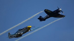 Watch the Mustang vs Sea Fury display - "One is smooth, one is brutal"