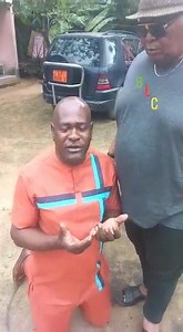 17K views · 154 reactions | Longue Longue se met cette fois ci à genoux pour demander une seconde chance. Regardez jusqu'à la fin | Bonjour Le Cameroun | Facebook