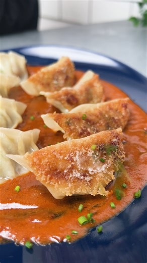 123K views · 282 reactions | Dan dan noodles, but make them into dumplings! 寧 #dumplings #chinesefood #asianfood #FusionFood #recipeideas | Twisted | Facebook