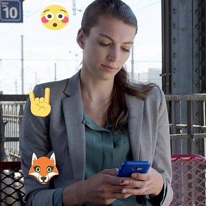 Appelez en illimité et surfez, comme tout le monde ! Mais moins cher avec scarlet HOT. | Scarlet