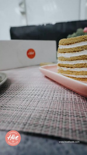 Hivehoneycakeksa على TikTok