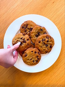 Life is busy, so make this Friday the 13th a lucky one with some chocolate chip cookies at Pollo Campero! | Pollo Campero USA