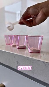 Du trainierst hart, ernährst dich gut – aber siehst kaum Fortschritte? Aloura wurde speziell für Frauen entwickelt: Kein Blähbauch, keine Wassereinlagerung. Nur echte Ergebnisse – sichtbar & spürbar. | Aloura