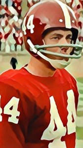Notice Forrest's football uniform? 🏈🏈 In the film, Forrest Gump's football uniform never gets dirty because he's too fast to be tackled. -- #moviedetails #moviefacts #filmgeek #filmfacts #forrestgump #runforrestrun #amazingmoviefacts | These Movie Facts