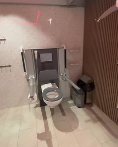 We are please go inform you our new Changing Places Toilet and Shower Room is now open! Located down the Athletics/Tennis corridor this room operates on a radar key system. This project was funded in partnership with Southend-on-Sea City Council | Southend Leisure & Tennis Centre