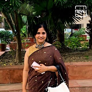 Delhi restaurant denies entry to a woman wearing saree, say it is not ‘smart casuals’, netizens react angrily #AajNEWJDekhaKya | Briefly