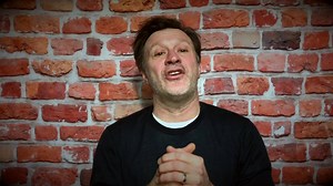 [Équipe web] Stéphane Fallu s’arrête à Limoilou pour vous faire rire ! Ne ratez pas son tout nouveau spectacle «Pus d’signal», le 3 mai dès 19 h à l’École secondaire de la Cité. Les billets sont seulement 20 $ et sont disponibles en personne à l’École (1625, boulevard Benoît-XV). C'est un rendez-vous ! | Stéphane Fallu