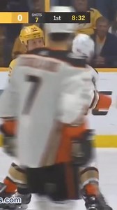 HOCKEYFIGHTS.com/fights/138616 #ana josh MANSON 🆚 cody MCLEOD #nsh • #nhl 2017 dec 02 • #HFrandomizer #flytogether #preds | hockeyfights.com