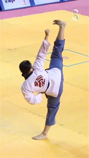 120K views · 3K reactions | Female Taebaek poomsae in competition #taekwondo #poomsae #taekwondogirl #sidekick credit: sup_tkd | Taekwondo Poomsae Lovers | Facebook