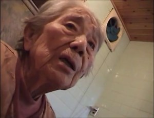 Very old wrinkly lady