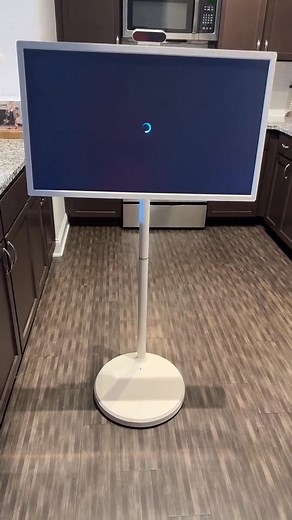 Netflix in bed? Check. Zoom calls in the kitchen? Check. Gaming on the balcony? Done. This isn’t just a screen — it’s a 32" touch-controlled, Smart TV that goes wherever you do. No mounts. No cables. No limits. Your couch is no longer the only place to binge. | Syvex | Facebook