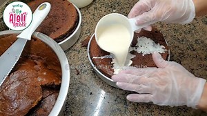 ¡Prepara el mejor chocoflan o pastel imposible en versión para negocio! 🍰🍫 Descubre mi receta especial adaptada para moldes de 8", ideal para maximizar el rendimiento de tus batidos. Con una sola receta de chocoflan, podrás obtener dos deliciosos pasteles en esta medida. ¡Aprovecha esta oportunidad de optimizar tus preparaciones y sorprende a tus clientes con un postre irresistible! 😋✨ No esperes más, ¡dale play al video y aprende todos los secretos de esta deliciosa receta! 🎥💕 #ChocoflanNe