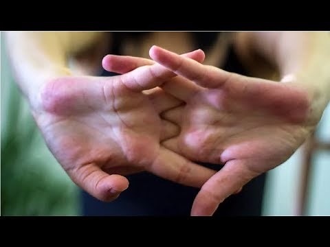 how to crack your knuckles without pain