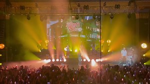 2.7K views · 82 reactions | Hey Macklemore can we go Thrift Shopping? 痢️ | The Rave / Eagles Club | Facebook