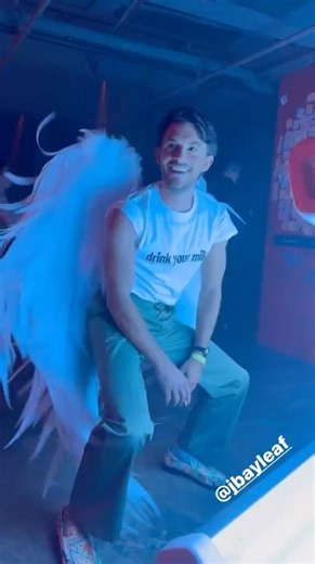 54 reactions · 4 comments | Grooving in green flare pants and angel wings, Netflix heartthrob Jonathan Bailey is making a statement at a recent fashion exhibit that's got the internet going wild!  Find out what the buzz is all about in our latest article. Link in bio! #JonathanBailey #Bridgerton | BGay.com | Facebook