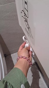 91K views · 766 reactions | Review toilet yang ada di mall Hong Kong,beginilah cara menggunakan toilet di Hong Kong supaya tetap bersih dan higienis 殺殺 #mbokememey #youtubembokememey | Mboke Memey Real | Facebook