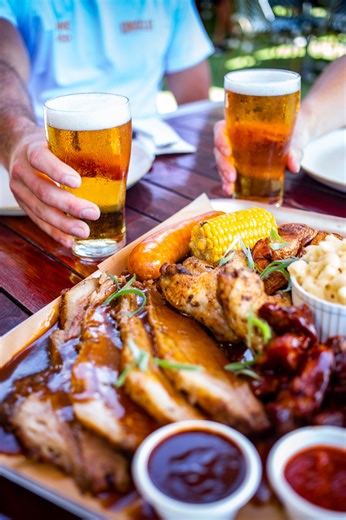 Smoked low ‘n’ slow, served hot and fast 🔥 Our new Smokehouse Sundays menu is here to fire up your winter Sundays at Kingy - hearty, smoky, and straight off the pit. Check it out via https://shorturl.at/vEApR | Kingscliff Beach Hotel