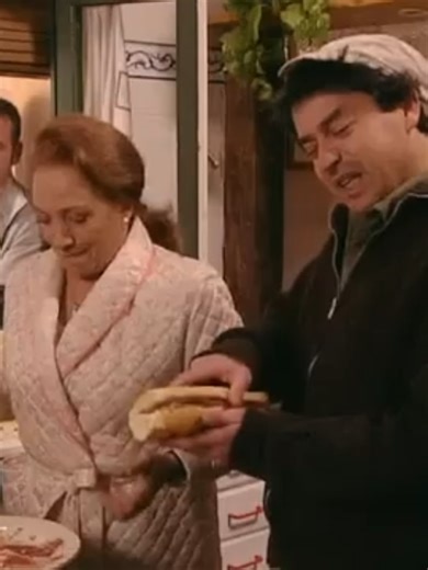 Manos a la obra: Un servicio público y nostalgia 90s