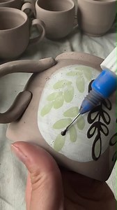 74K views · 520 reactions | Back to Underglaze Inlay ✨ #pottery #ceramics | Ceramics Olivia | Facebook