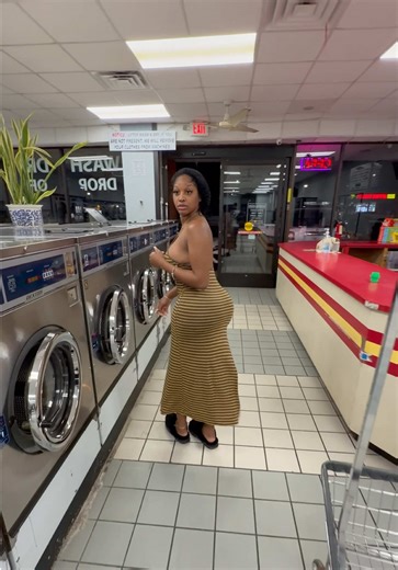 Roaches In The Laundromat | laundry