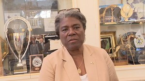 TCHAD-USA : L’AMBASSADRICE DES ETATS-UNIS A L’ONU RECUE PAR LE CHEF DE L’ETAT Mme Linda Thomas Greenfield, Ambassadeur des Etats-Unis d’Amérique auprès des Nations Unies reçue cet après midi par le Président de Transition, Président de la République, Chef de l’État Général MAHAMAT IDRISS DEBY ITNO. Après une visite sur les sites des réfugiés soudanais dans l’Est du pays et à l’issue des échanges avec le Chef de l’Etat, la diplomate américaine réaffirme le soutien de son pays au Tchad et annonce 