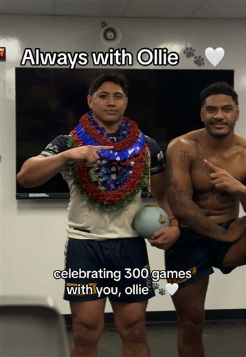 always by Jase’s side ❤️ #nrl | jason taumalolo dog