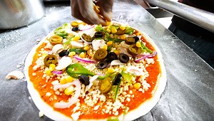 360K views · 10K reactions | 15 Toppings wala Best Pizza | Spiceler | Facebook