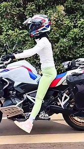 Welp… #bmwgs1250 #bmwgs Credit: @bb11stone . . . . Follow 📸👉@bmw_gs_onroad . . Repost from 📸 🔁 @ . . #BMW #BMWmotorrad #BmwGS #R1200GS #R1200GSA #R1250GS #R1250GSA #F800GS #F800GSA #F850GS #F850GSA #MakeLifeaRide #SpiritofGS #GSAdventure #GSRallye #BMWadvRiders #MakeLifeaRide #Adv #AdvRider #AdvLife #AdventureBike #motarcycle | Gs riders