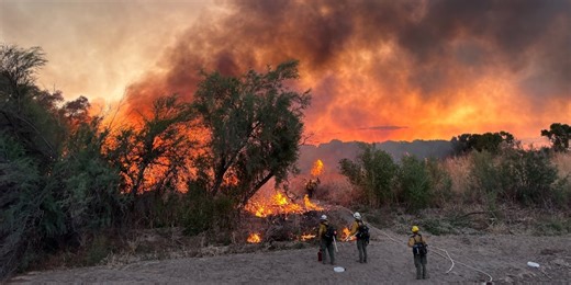 Firefighters reach full containment on Bryce Fire in eastern Arizona