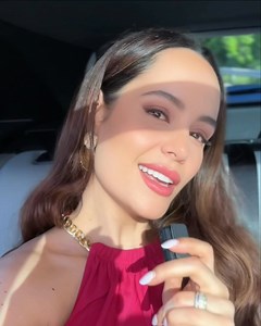 21K views · 28 reactions | ¿Por qué algunas mujeres parecen detener el tiempo? No es solo genética ni cirugías… muchas siguen un protocolo poco conocido que activa lo mejor de su cuerpo desde adentro. Ahora, ese secreto de bienestar y juventud ya no es exclusivo de famosas. Tú también puedes conocerlo y aplicarlo en tu día a día  Haz clic en “Ver más” y mira el video con todos los detalles. | Ana Lucia Dominguez | Facebook