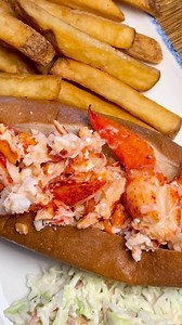 POV: you ordered our Lobster Roll. 🤤 #LegalSeaFoods #LobsterRoll #NewEngland #SeafoodRestaurant #SeafoodTime | Legal Sea Foods