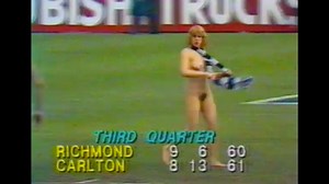 Streaker at 1982 AFL Grand Final - YTboob