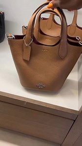 🛍️🛍️🛍️ #camarillopremiumoutlets #california #ralphlauren #nike #express | Camarillo Premium Outlets