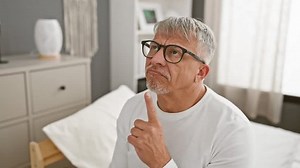 Un homme mature et pensif en : vidéo de stock (100 % libre de droit) 3512457519 | Shutterstock