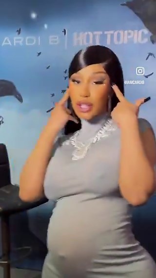 This video of cardi b gets me every-time I love her beautiful areolas