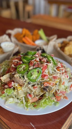 FOOTBALL SPECIALS HAPPENING NOW 🏈🙌🍔 ✔️20 TVs ✔️Food & Drink Deals 12-7pm ✔️NFL Package ✔️$2.50 off drafts $3 Domestics $4 Mimosas $6 Crushes and SO MUCH MORE! | Chicks Oyster Bar