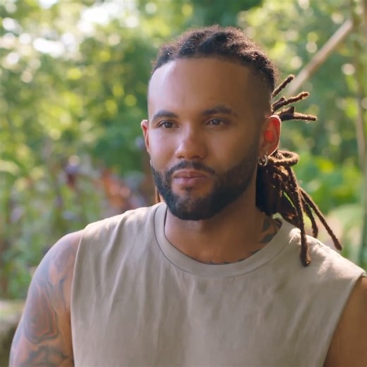 Madeleine and Nathaniel 'hang out' on their first date as a married couple thanks to Visit Vanuatu 👩‍❤️‍👨🌴 #MAFSNZ, stream first on ThreeNow | Three